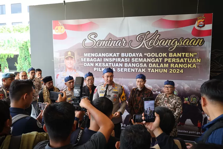 Kapolda Banten, Irjen Pol Suyudi Ario Seto saat memberikan keterangan pers (TOPmedia/Firasat Nikmatullah)