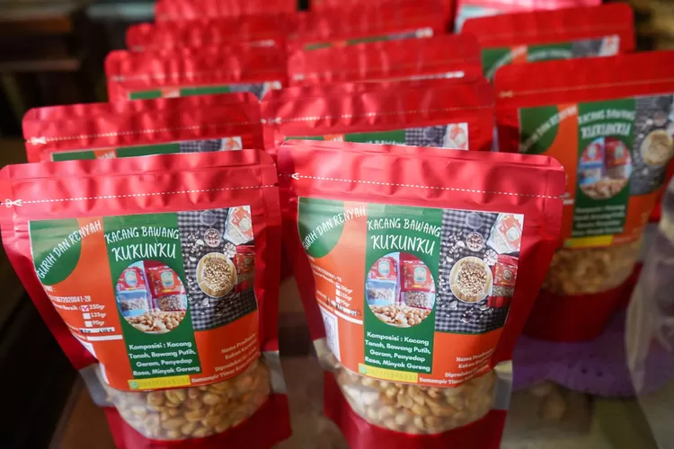 Salah satu produk UMKM warga Kota Cilegon, Kukunku. (TOPmedia/Firasat Nikmatullah)