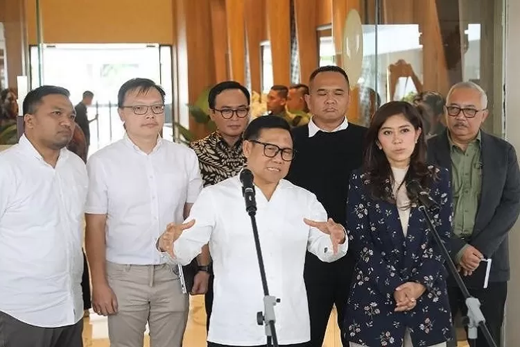Potret Menteri Koordinator Bidang Pemberdayaan Masyarakat (Menko PM), Muhaimin Iskandar bersama Menteri Komunikasi dan Digital (Menkomdigi), Meutya Hafid (TOPmedia.co.id / Istimewa)