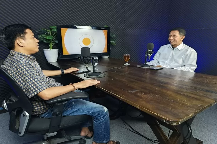 Ketua Forum Honorer Provinsi Banten, Taufik Hidayat (TOPmedia.co.id / Istimewa)