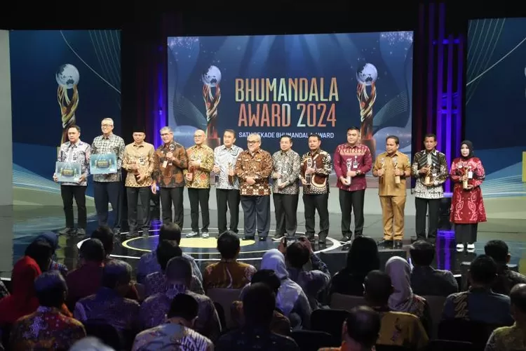 Bhumdala Award 2024, sebagai salah satu penghargaan yang diraih Pemkot Tangerang (foto: TOPMEDIA)