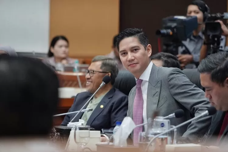 Potret Wakil Ketua Komisi I DPR RI, Budisatrio Djiwandono. (Instagram.com/@budidjiwandono)