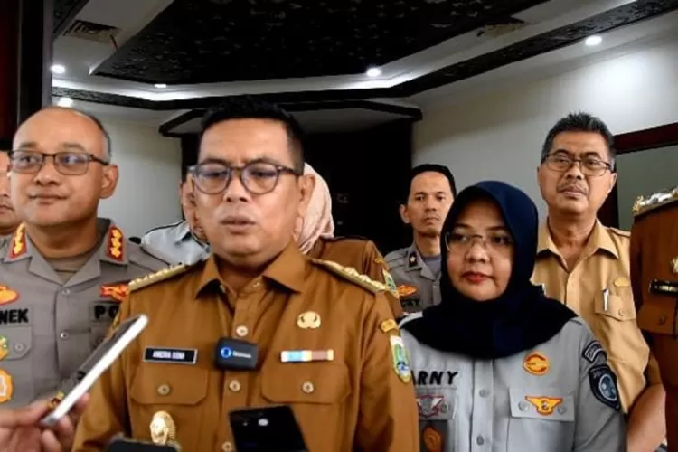 Gubernur Banten Andra Soni 