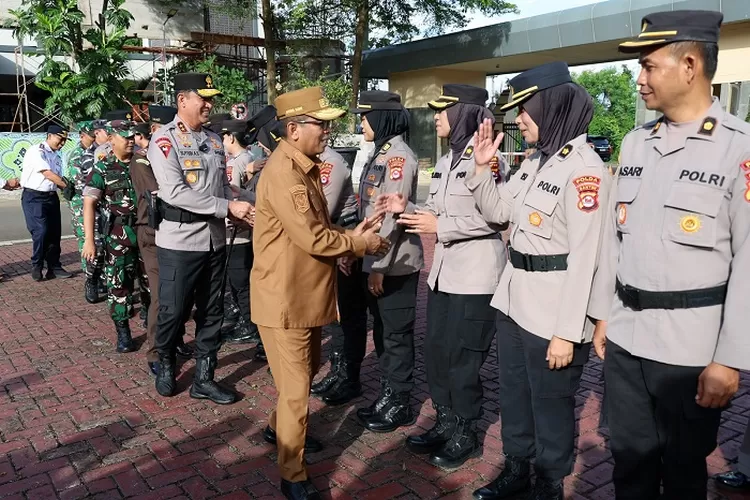  Apel Konsolidasi Operasi Ketupat Maung Tahun 2025 dan Halal Bihalal di Halaman Markas Kepolisian Daerah (Mapolda) Banten, Kota Serang, Senin (14/4/2025).