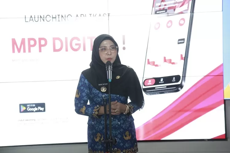 Bupati Pandeglang, Dewi Setiani, saat peluncuran MPP Digital pada Kamis (17/4/2025).