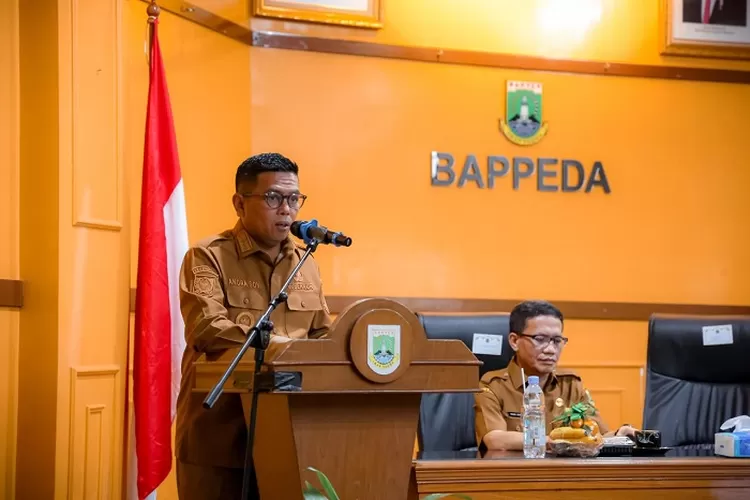Soni usai memberikan arahan pada Forum Lintas OPD dalam Penyelarasan RPJMD dan Renstra 2025-2029, di Kantor Bappeda Banten, Selasa (22/4/2025)