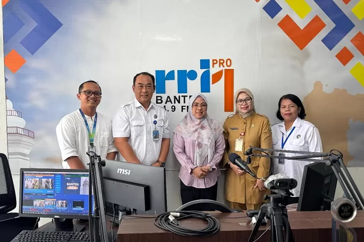 Tinawati Andra Soni dalam acara Talk Show Banten Bisa di Radio Republik Indonesia (RRI) Banten, Selasa (22/4/2025)