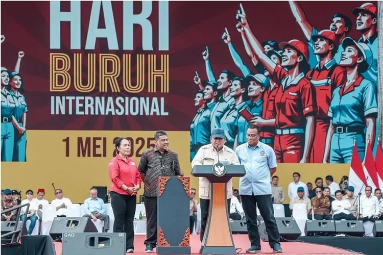 Potret Prabowo saat melakukan pidato sambutan peringatan Hari Buruh di kawasan Monas, Kamis, 1 Mei 2025. (Instagram/presidenrepublikindonesia)