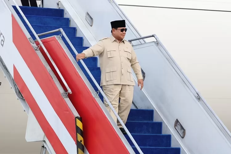 Prabowo saat tiba di Halim Perdanakusuma, Jakarta, Sabtu (27/9). (Foto: TOPMEDIA)