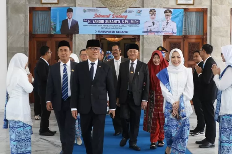  Menteri Desa dan Pembangunan Darah Tertinggal (Mends PDT), Yandri Susanto turut hadir di HUT ke 499 Kabupaten Serang (foto:TOPMEDIA)