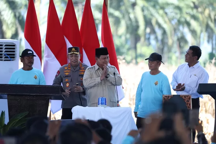 Presiden Prabowo pimpin ekspor jagung perdana ke Malaysia, simbol kuat ketahanan pangan Indonesia. (Tim Media Prabowo Subianto)