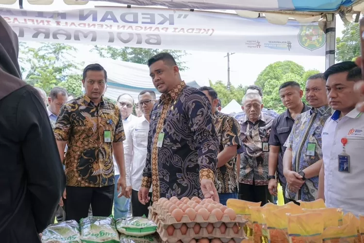 Pesan Wali Kota Medan Bobby Nasution saat memberikan secara simbolis bantuan Keluarga Rentan Stunting (KRS). (portal.medan.go.id)