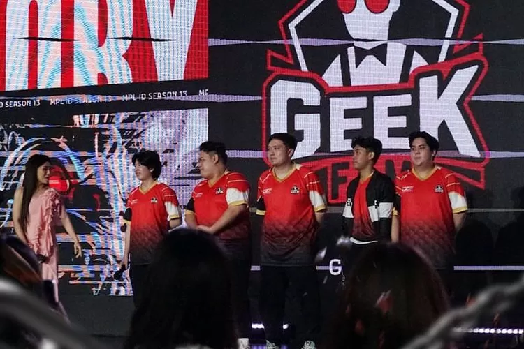 Geek Fam resmi melaju ke playoff setelah mengalahkan RRQ dengan skor 2-0 di MPL ID S13 (Instagram @ggekfamid)