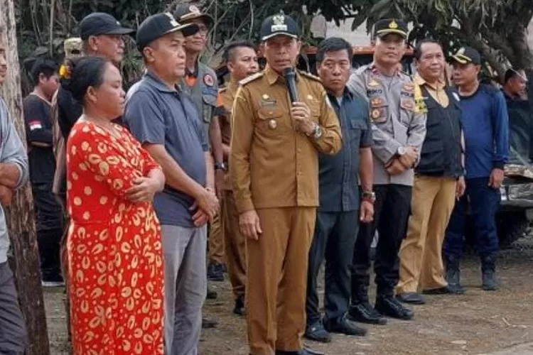 Ketua DPRD Rumiadi Kujungi Korban Kebakaran (kalteng Lima)