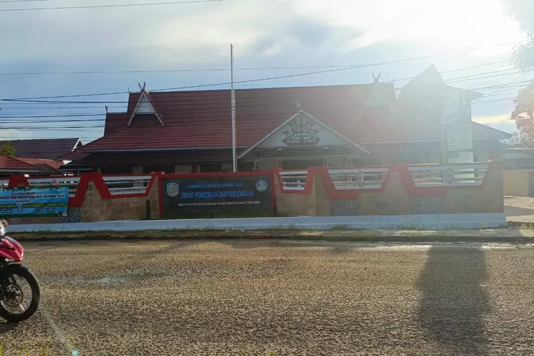 Kantor Disdikbud Mura (kalteng lima)