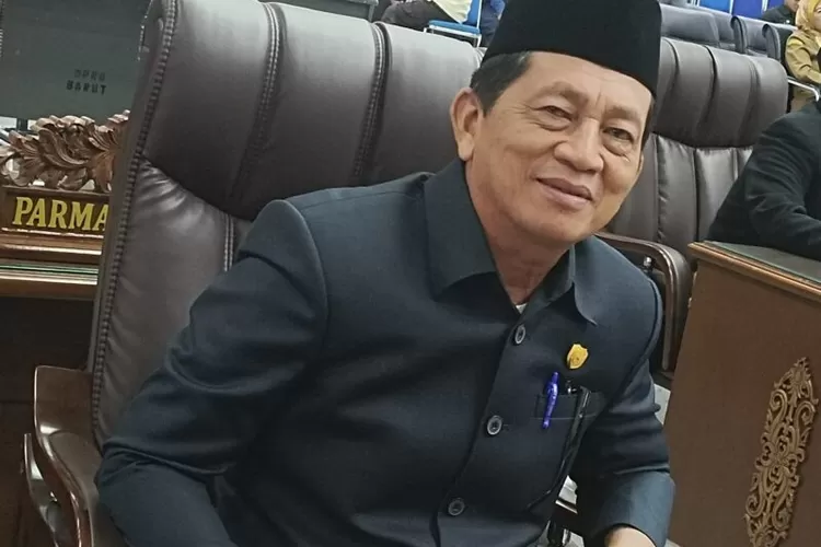 Legislator Barut Nurul Anwar