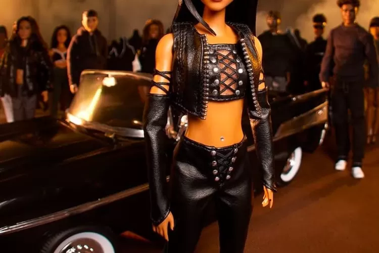 Boneka barbie aaliyah (Instagram: @barbie)