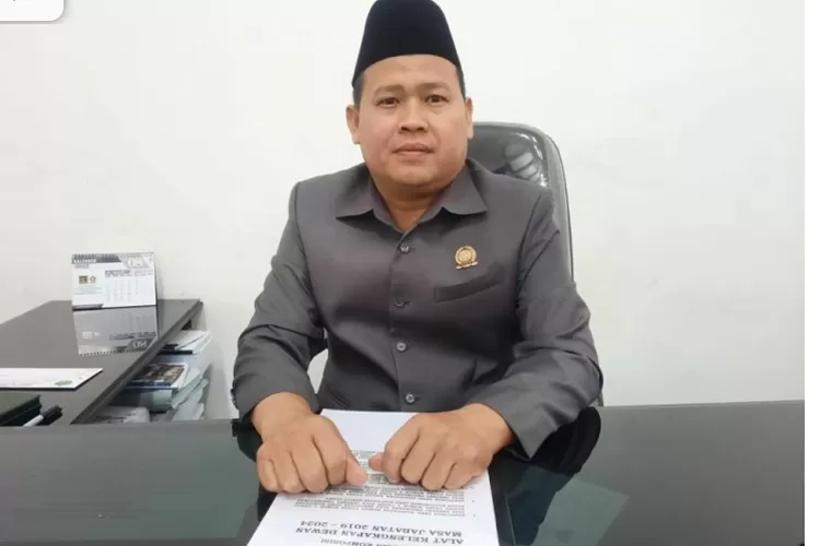 Suhendra, Anggota DPRD Barut