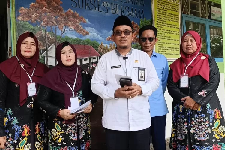 Koordinator Wilayah (Korwil) Pendidikan Kecamatan Selat berikan apresiasi atas suksesnya kegiatan Pekan Rajabiah