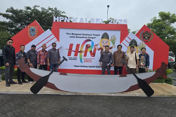 Diskominfo SP Mura bersama PWI setempat saat menghadiri acara HPN di Banjar Baru (kalteng Lima)