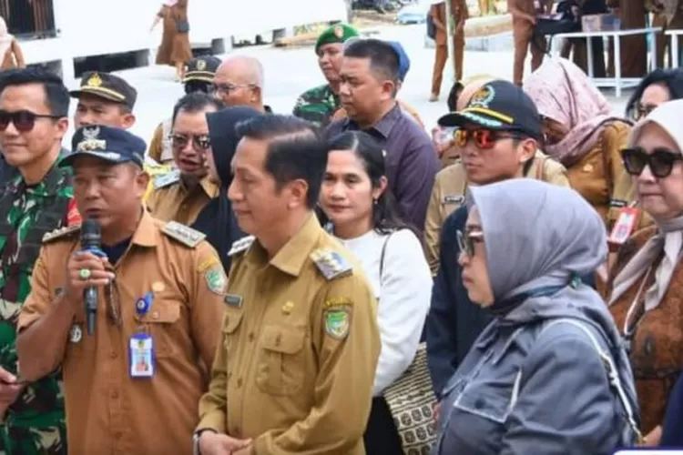 Penjabat (Pj) Bupati Barito Utara (Barut), Kalteng, Muhlis, beserta jajaran dan unsur FKPD, menghadiri beberapa rangkaian kegiatan di Kecamatan Montallat dan Gunung Timang, Selasa, 18 Februari 2025. Foto: Diskominfosandi Barut