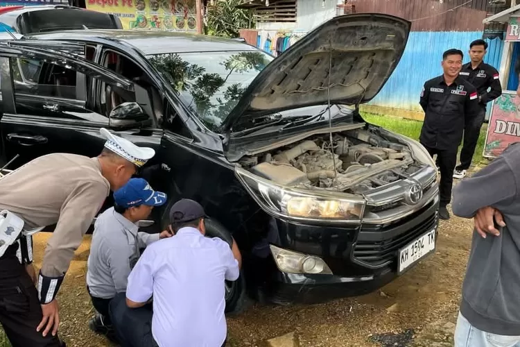 Jelang Mudik Lebaran 2025, Polres dan Dishub Periksa Sejumlah Angkutan Umum dan Travel&nbsp; (kalteng lima)