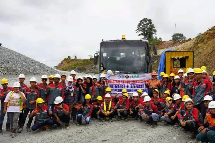 aNTUSIAS SMKN 1 Tanah Siang Study Mining Tour ke PT IMK (Dok. Kalteng lima)