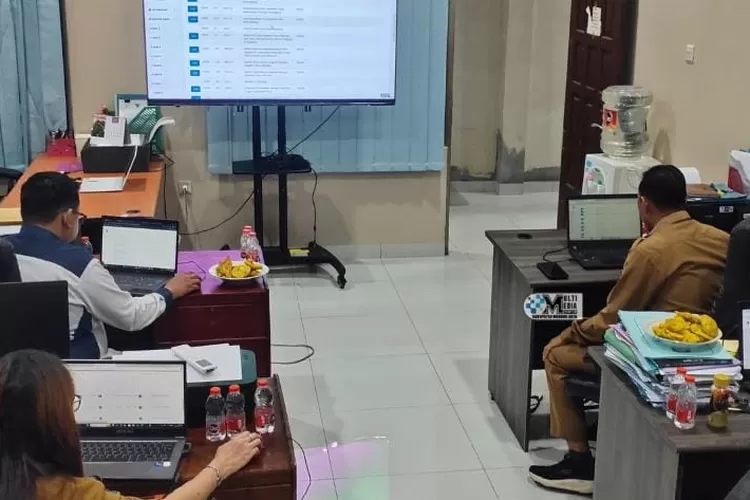 Tim Percepatan Penurunan Stunting (TPPS) Kabupaten Murung Raya melaksanakan kegiatan Pelaporan Aksi 8 (Delapan) Konvergensi Percepatan Penurunan Stunting Tahun 2024 (foto : Diskominfo SP)