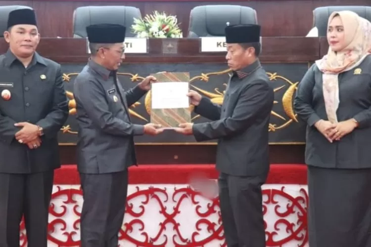 DPRD Murung Raya Terima Tiga Raperda dsri Pemkab Mura (kalteng Lima)