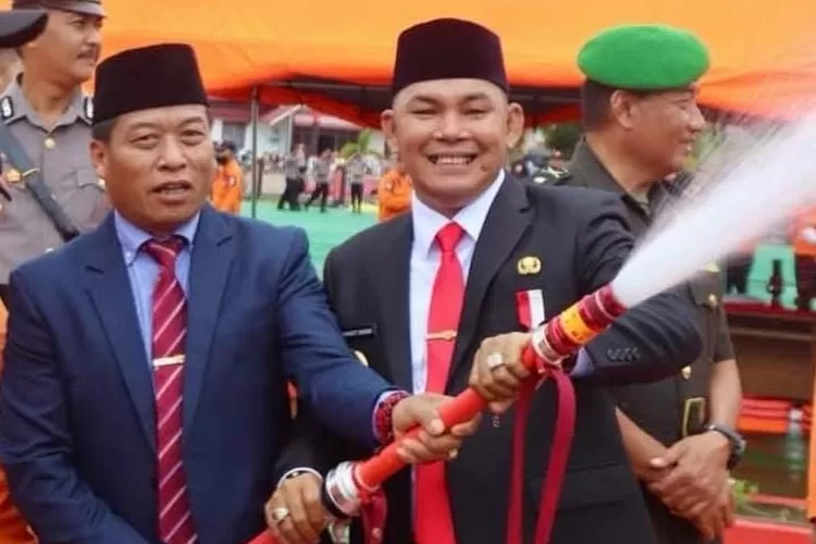 Ketua DPRD Mura Rumiadi bersama Wabup Rahmanto Muhidin