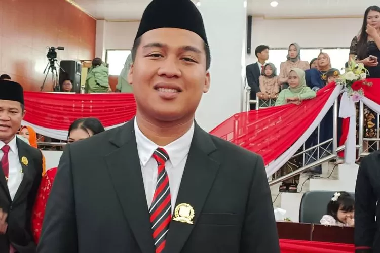 nggota DPRD Mura Fedrich Dominggus Yoga (Kaltneg Lima)