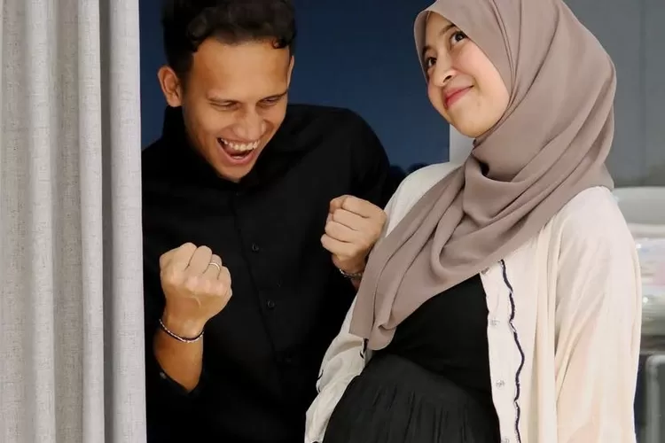 Adiba Khanza dan Egy Maulana Vikri umumkan kehamilan anak pertama (Instagram @adiba.knza)