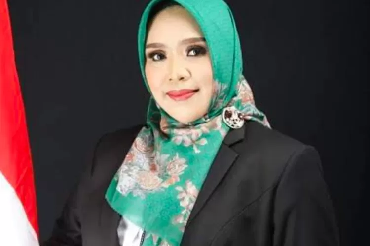 Dina Maulidah