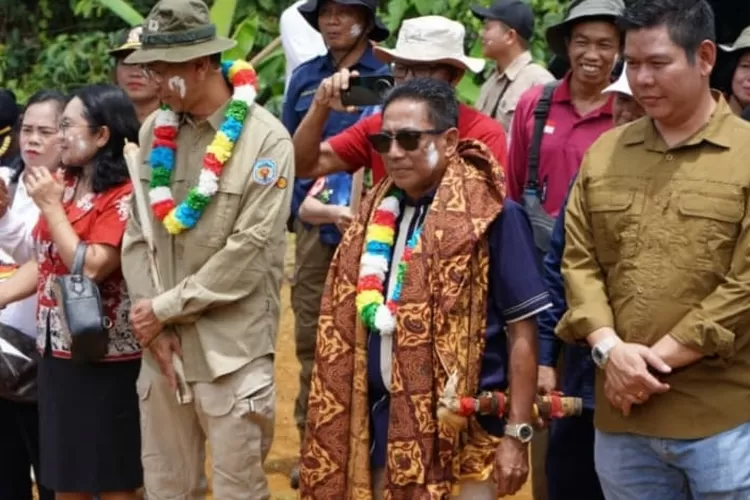 Heriyus Hadiri Panen Perdana Ikan BUMDes Sungai Lunuk (kalteng Lima)