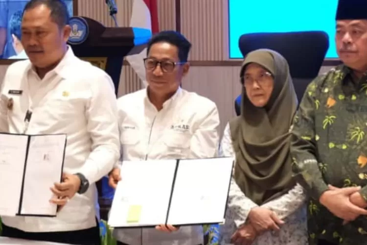 Bupati Heriyus melakukan kerja sama dengan Yayasan Pendidikan Adiluhung Nusantara (YPAN) yang difokuskan pada peningkatan kualitas sumber daya manusia (SDM) dan pemerataan akses pendidikan di daerah (foto : Diskominfo SP)