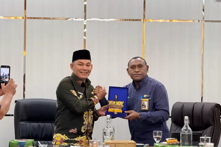  Gerak Cepat, Pemkab Murung Raya Usulkan Program Listrik Desa 2026. Foto Wabup Mura rahmanto Muhidin (foto : Kalteng Lima)