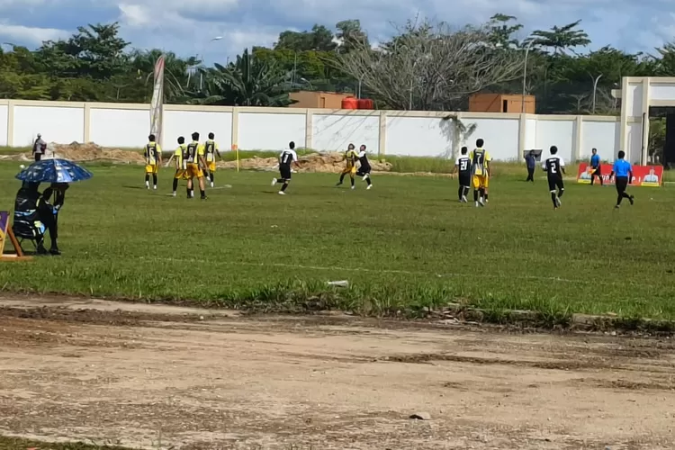 Laga 16 besar DPUPR versus Latup Fc (foto : Kalteng Lima)