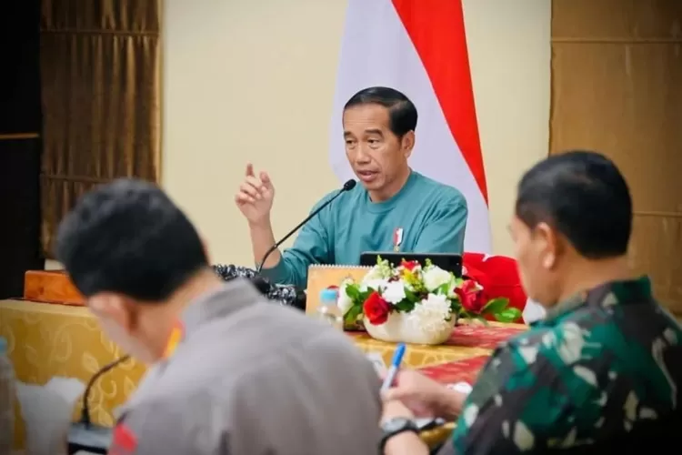 DITEKEN JOKOWI, Batas Usia Pensiun PNS Kini Bukan Mencapai 65 Tahun ...