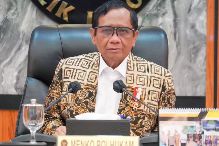 Profil Mahfud MD, Menko Polhukam Yang Kini Resmi Dampingi Ganjar Maju ...