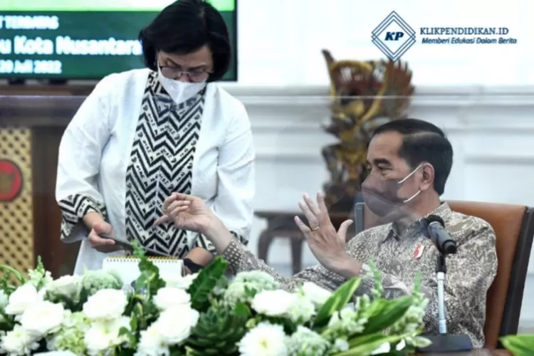 Jokowi Berikan Mandat Pada Sri Mulyani Untuk Memberikan Anggaran