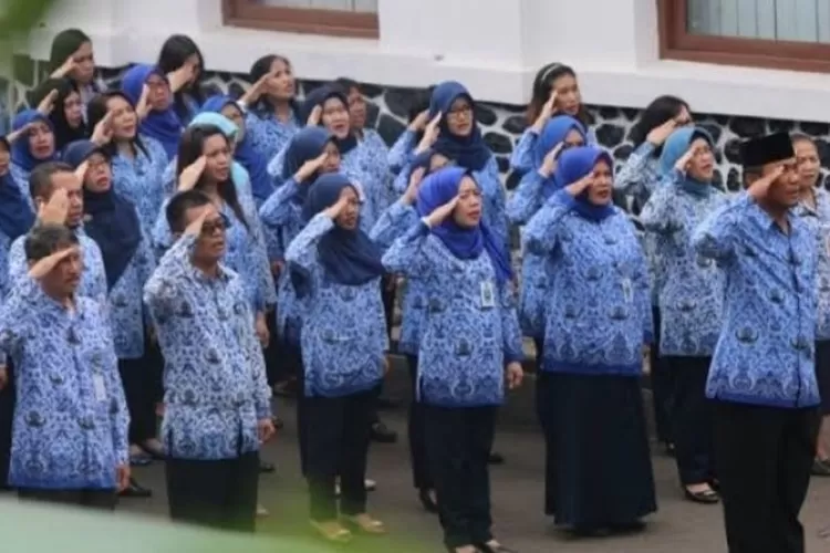 PNS Golongan I-IV Sujud Syukur! Gaji Pokok Cair Kemarin, 7 Tunjangan ...