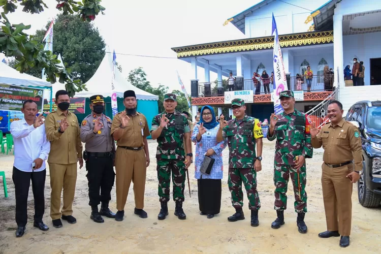 RESMI DISAHKAN OLEH JOKOWI! INILAH BESARAN KENAIKAN GAJI YANG DIBERIKAN ...