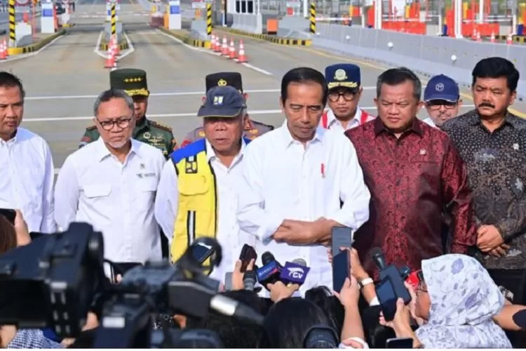 Penting! Presiden Jokowi Tegaskan Kenaikan Gaji Bagi ASN, TNI Dan Polri ...