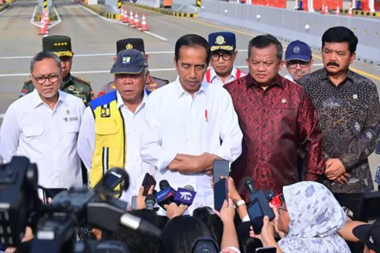 Membangkitkan Semangat: Kenaikan Gaji Dan Bonus Untuk PNS, PPPK, TNI ...