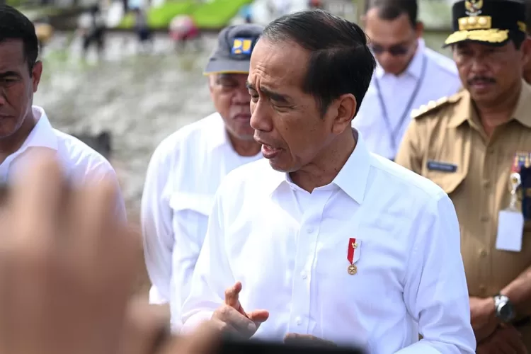 Jokowi kritik Debat Capres Ketiga Pemilu 2024 (presidenri.go.id / JakartaInsider.id)