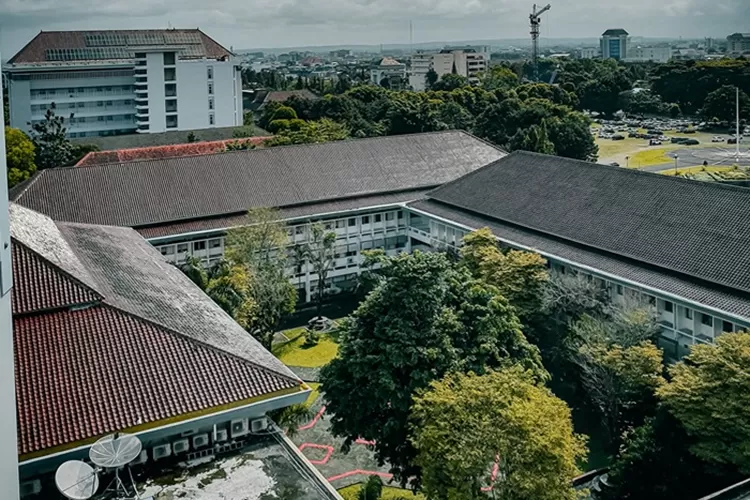 LENGKAP! Inilah 30 Universitas Terbaik Di Indonesia Versi UniRank ...