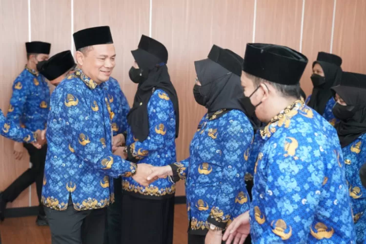 Pegawai Negeri Sipil Mulai Terima Gaji Single Salary, Bukan Berdasarkan ...