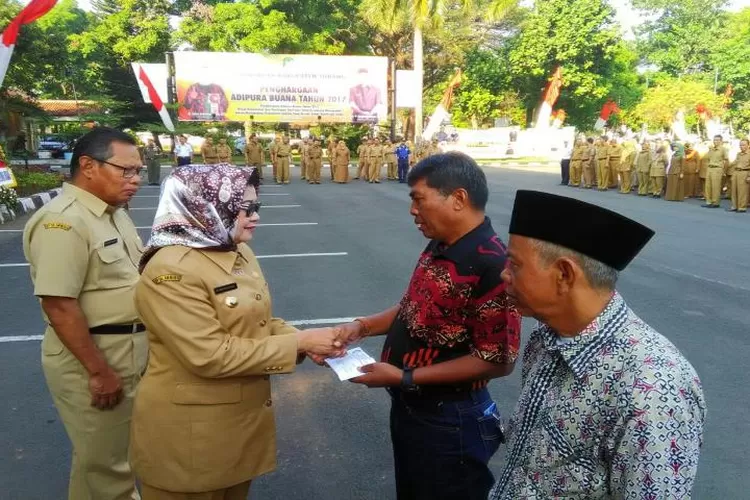 Pensiunan PNS Auto Sejahtera, Inilah Alasan Pemberian THR Dan Gaji 13 ...