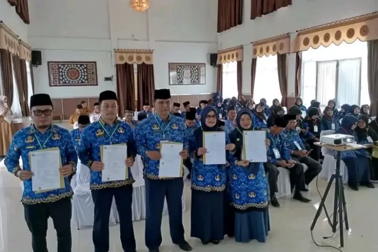 Gaji Pokok Pensiunan PNS Golongan I II Dan III Jadi Komponen Pembayaran ...