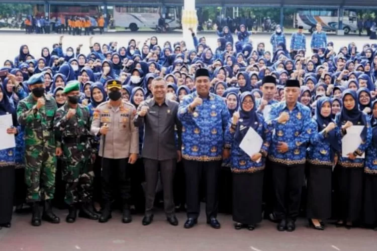 SELAIN GAJI POKOK, APA SAJA TUNJANGAN YANG DITERIMA PNS TNI POLRI ...